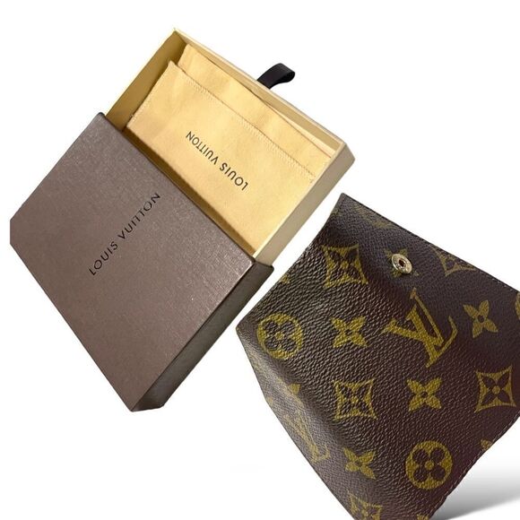 LOUIS VUITTON Vintage Key Holder - Picture 8 of 10